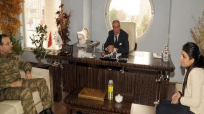 Kolordu Komutanı Kamil Başoğlu&rsquo;ndan Baro Başkanı Faruk Terzioğlu&rsquo;na Nezaket Ziyareti