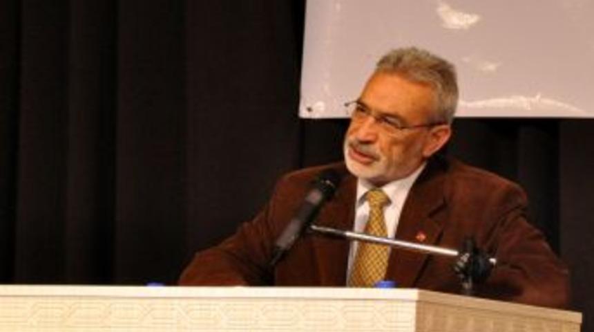 İsmet &Ouml;zel Seveleriyle Buluştu