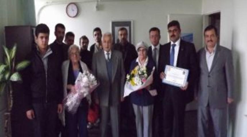 Bbp&rsquo;den Huzurevindeki Emekli &Ouml;ğrentmenlere Ziyaret