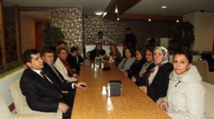 Ak Parti&rsquo;den Emekli &Ouml;ğretmene Vefa &Ouml;rneği