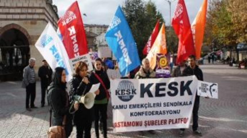 Kesk &Uuml;yeleri Kadına Y&ouml;nelik Şiddeti Protesto Etti
