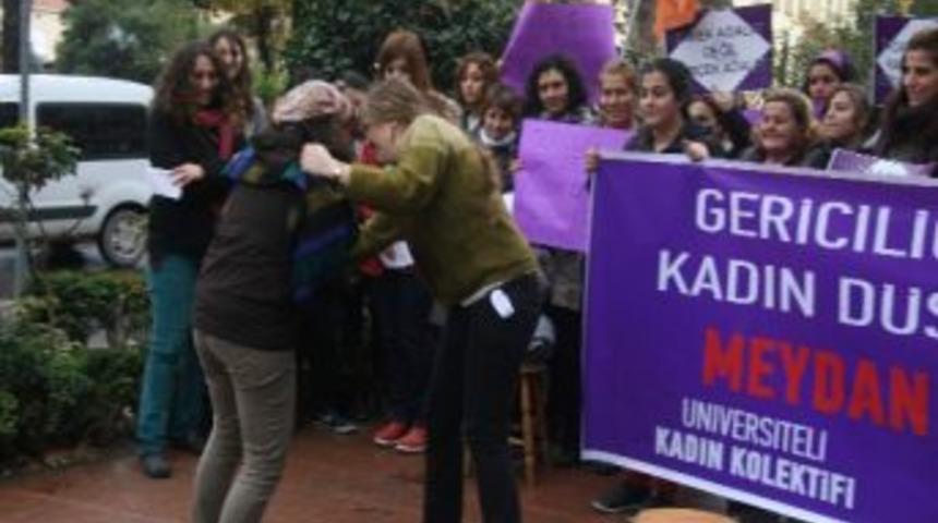 Kocaeli'de Kadına Şiddete Karşı Tiyatrolu Protesto