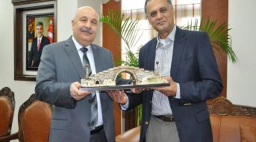 Dhuga: Gama Işını, B&uuml;y&uuml;k Patlama&rsquo;dan Sonra En Y&uuml;ksek Mertebede Enerji Işıması