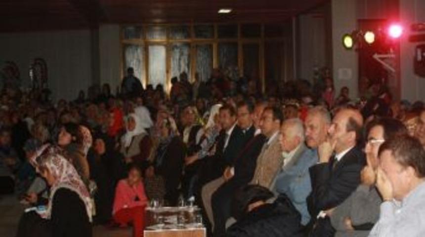 Hatipoğlu Şuhut&rsquo;ta Konferans Verdi