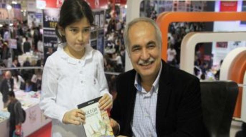 Nevzat Bayhan Okurlarıyla Buluştu