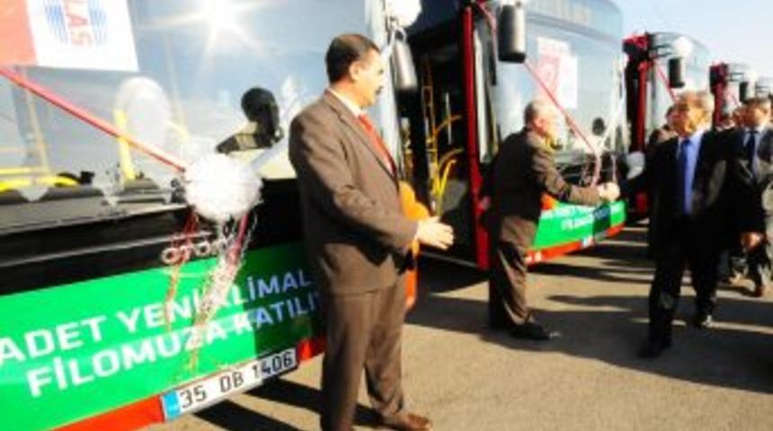 "Raylı Sistem Yolcu Kapasitesini Y&uuml;zde 50'ye &Ccedil;ıkarırsak, Ulaşımda K&acirc;ra Ge&ccedil;eriz"