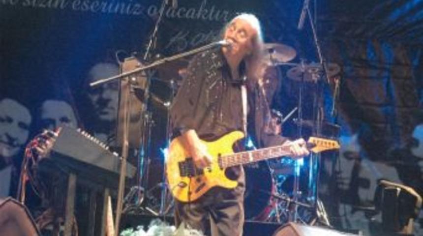 Erkin Koray'dan Öğretmenlere Konser