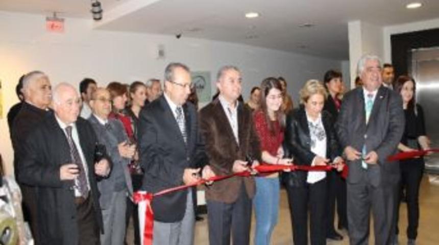 Hayvanlar Yararına Fotoğraf Sergisi