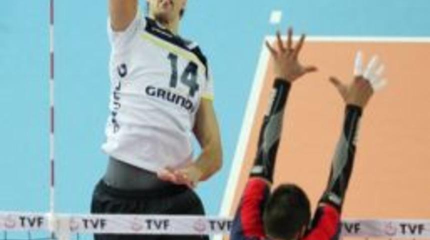 Fenerbah&ccedil;e Grundig: 3 - Greenwich Saat TED Kolejliler: 0