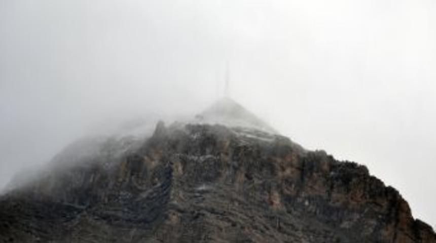 Kuşakkaya Karla Tanıştı