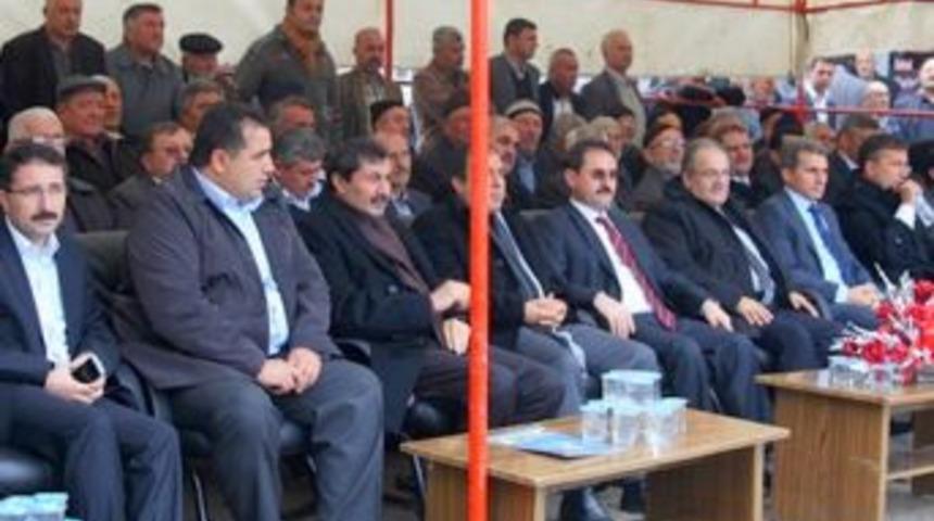 Vali Başköy, toplu temel atma töreninde