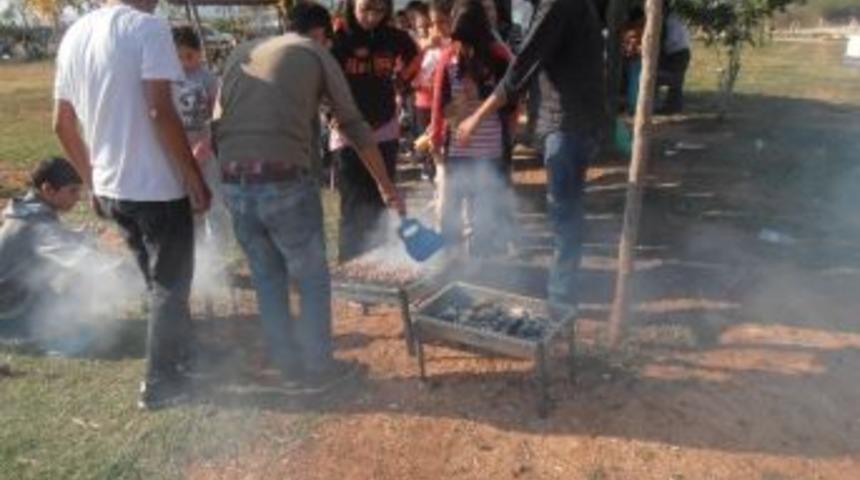 &Ccedil;ogem'li &Ccedil;ocukların Mangal Keyfi