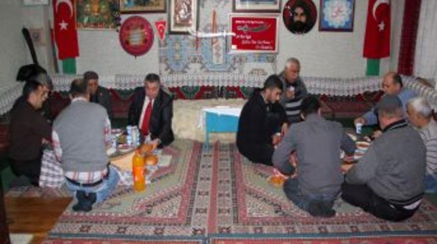 İş Adamlarının Iftar Yemeğinde Kardeşlik Vurgusu Yapıldı