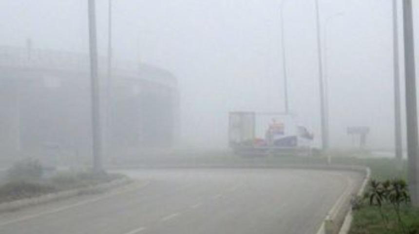 Hatay&rsquo;da U&ccedil;ak Seferleri Sis Engeline Takıldı