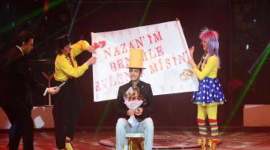 B&uuml;y&uuml;k Ankara Sirki, Sıra Dışı Bir Evlilik Teklifine Sahne Oldu