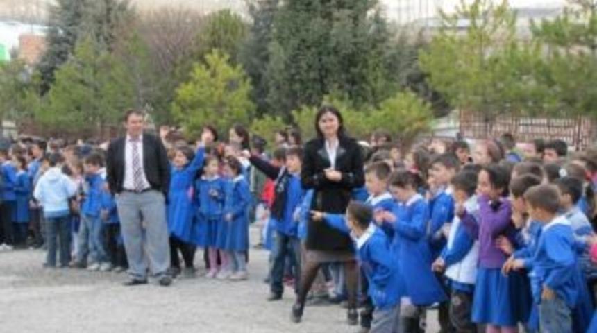 Hisarcık'ta İlk Ve Orta &Ouml;ğretim Okullarına Giriş Ve &Ccedil;ıkış Saatleri Değişti