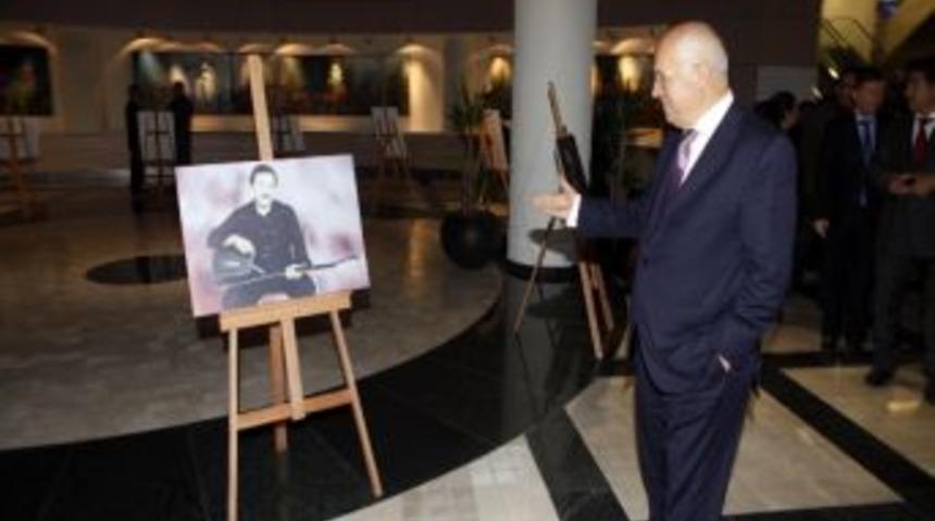 &ldquo;bozkırın Tezenesi&rdquo;ne Yenimahalle&rsquo;de Anlamlı Gece