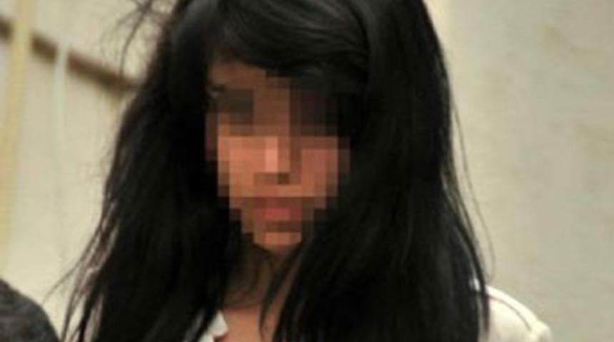 &Uuml;niversiteli kızı sokakta zorla &ouml;pmeye &ccedil;alıştı