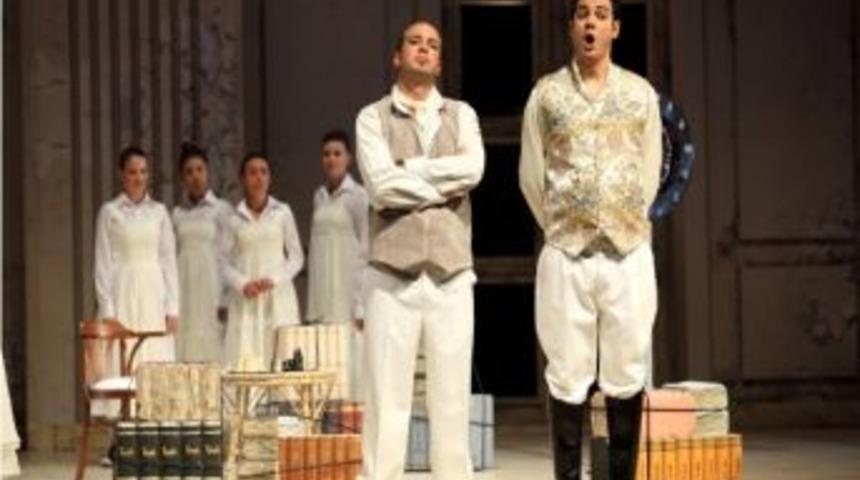 &lsquo;figaro&rsquo;nun D&uuml;ğ&uuml;n&uuml;&rsquo; Yeniden Sahneleniyor