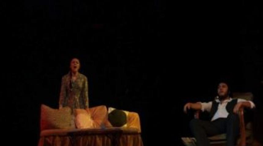 "kuzguncuklu Fazilet" Buski Personeli İ&ccedil;in Sahnede