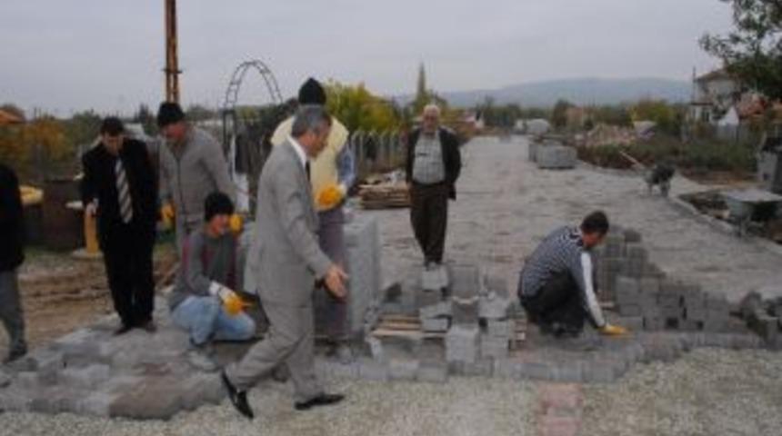 Bahşılı&rsquo;da Kilitli Parke Ve &Ccedil;evre D&uuml;zenleme &Ccedil;alışmaları