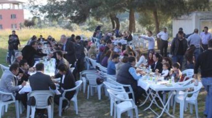 Ak Parti'den dayanışma pikniği