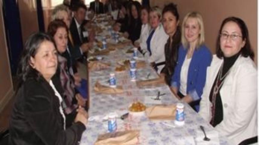 Okul Aile Birliğinden &Ouml;ğretmenlere Yemek