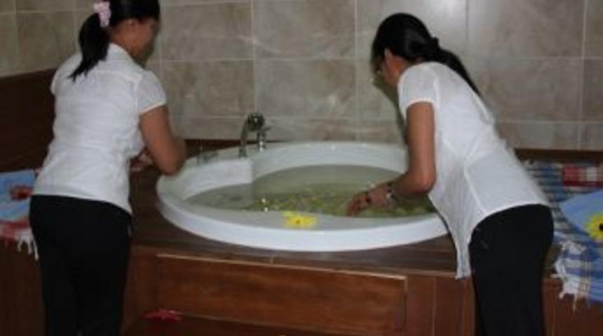 Yeşil &Ccedil;ay Banyosuna Yoğun İlgi