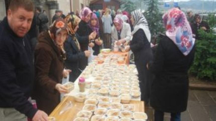 Giresun'da Aşure Dağıtımına Yoğun İlgi