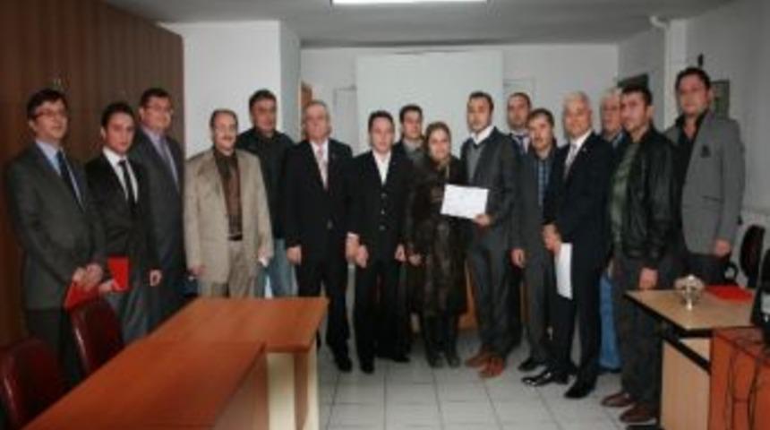 Hijyen Eğitimi Alan Esnaflara Sertifikaları Verildi