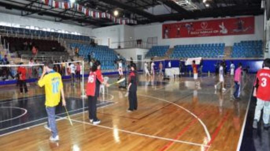 Badminton D&uuml;zce İl Birinciliği Turnuvası Yapıldı
