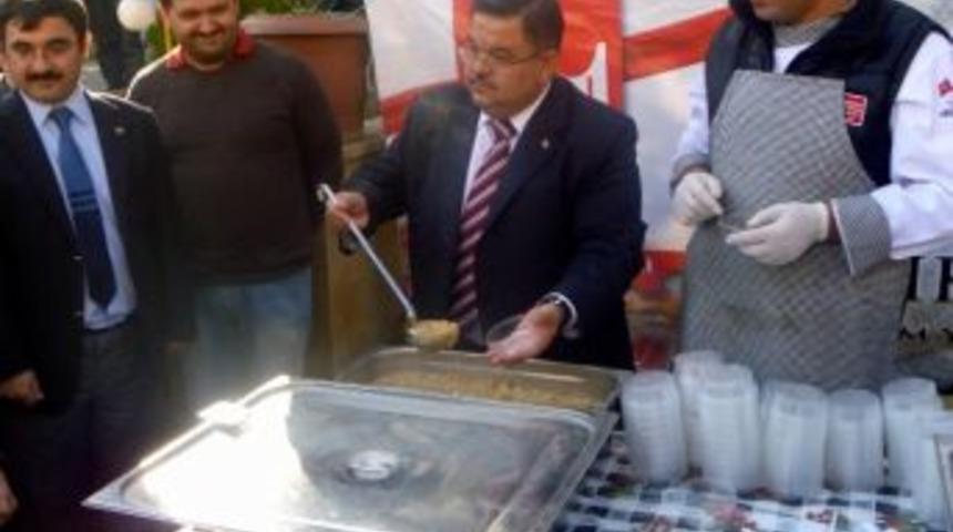 Bilecik Belediyesinden Aşure İkramı