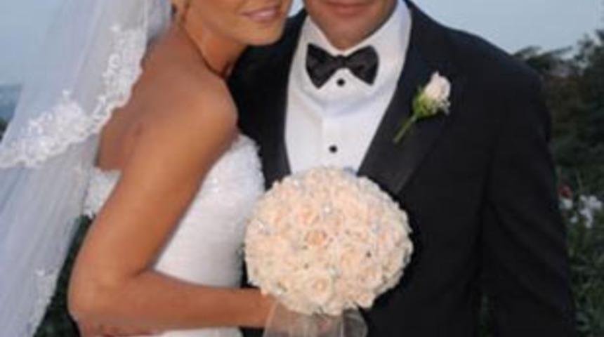 2 milyon liradan vazge&ccedil;ip boşandı