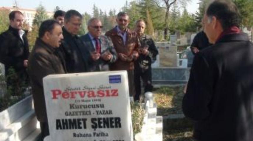 Akşehir&rsquo;de Gazeteci Ahmet Şener Anıldı