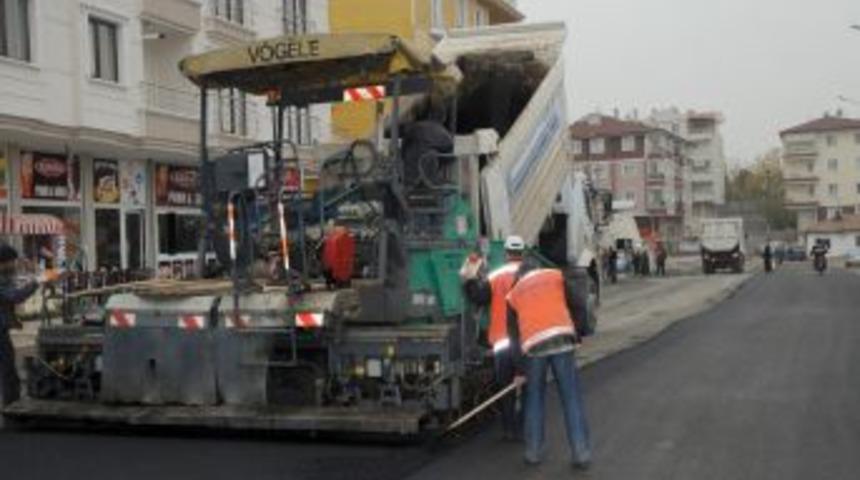 Etimesgut Belediyesi'nden Şeker Mahallesi'ne Asfalt