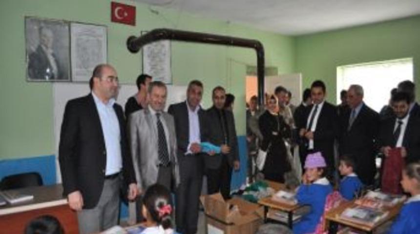 Kardeş &Ouml;ğretmenlerin &Ouml;rnek Davranışı