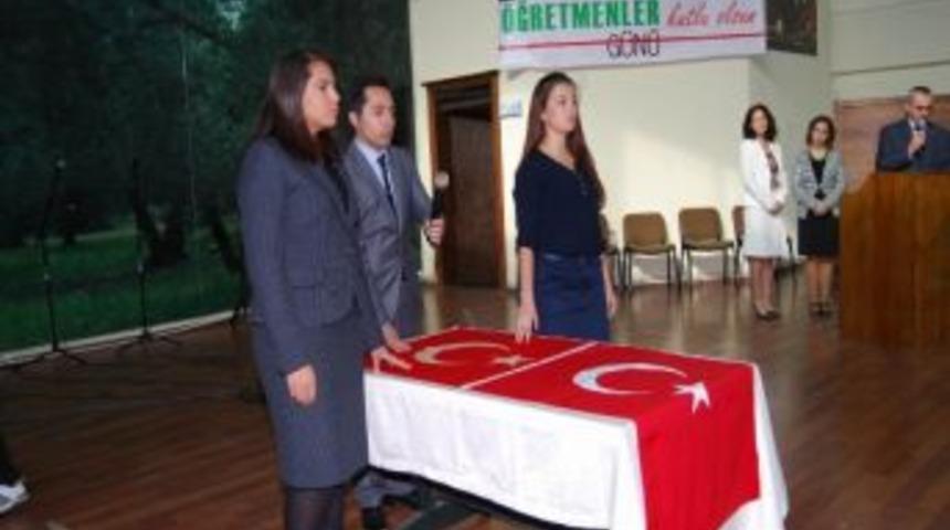 Edremit&rsquo;te &Ouml;ğretmenler G&uuml;n&uuml;&rsquo;nde H&uuml;z&uuml;n Ve Sevin&ccedil; Vardı