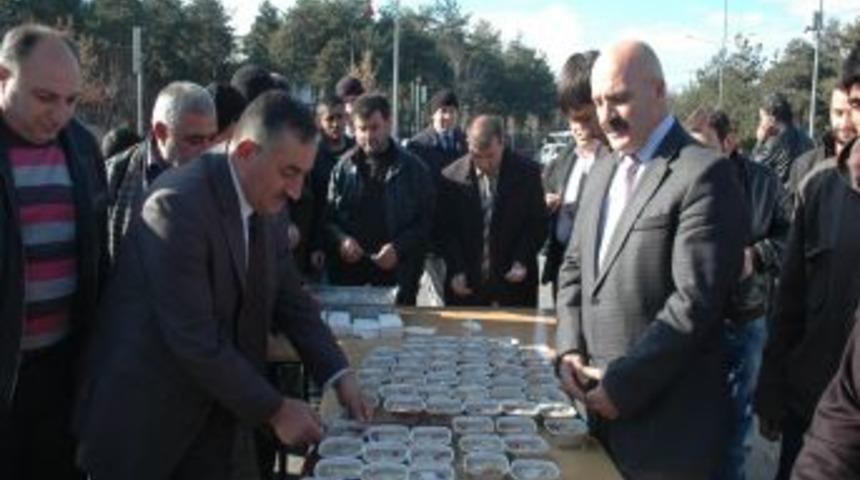 Erzurum K&uuml;lt&uuml;r Ve Turizm M&uuml;d&uuml;rl&uuml;ğ&uuml;'nden Aşure Ikramı