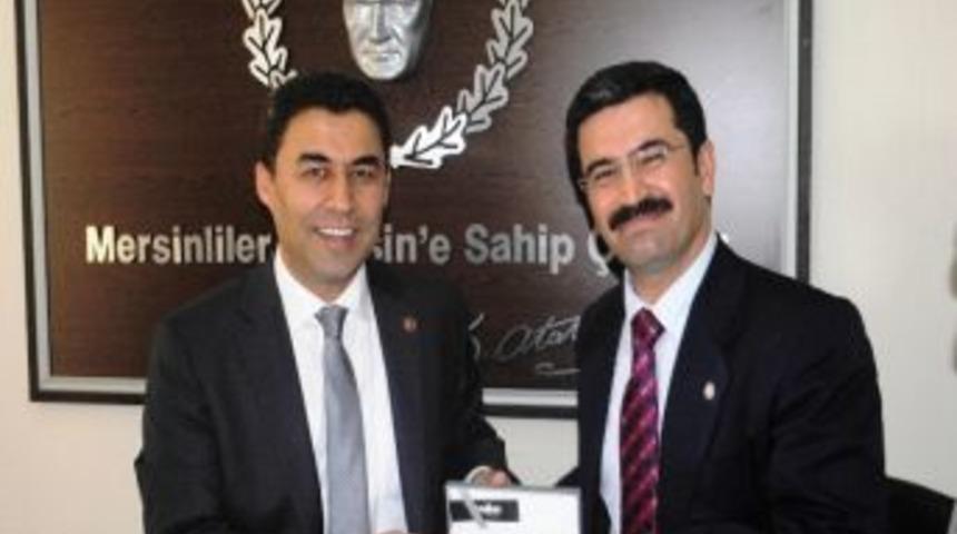 Sever&rsquo;den Başkan Karaaslan Ve Y&ouml;netimine Ziyaret