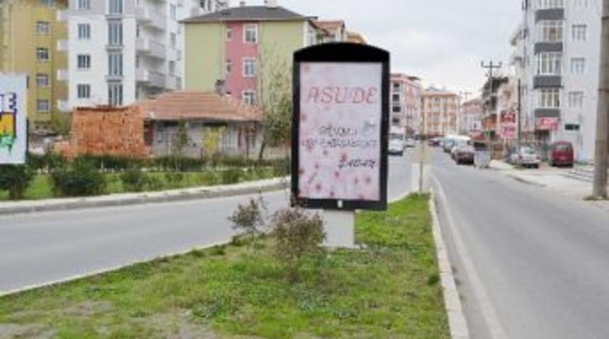 Reklam Panolu Evlenme Teklifi