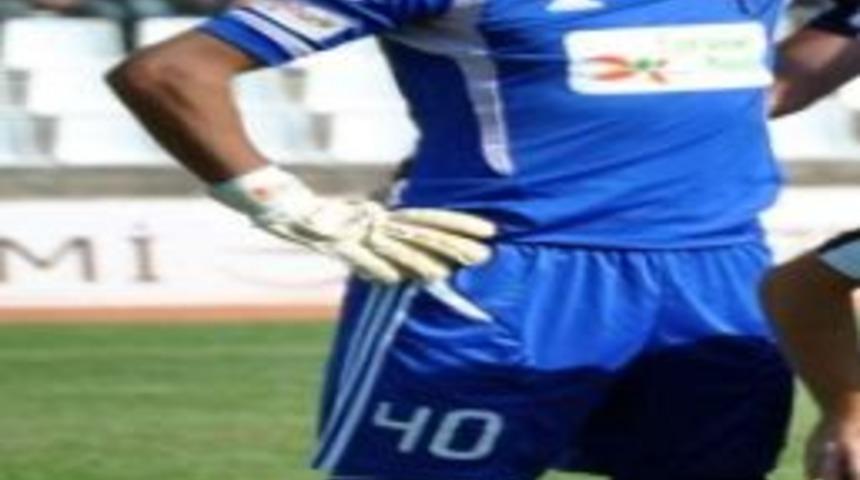 Efe&rsquo;nin Kalesi Gollere Kapalı