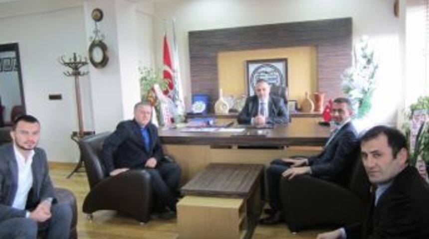 Sakarya Amat&ouml;r Futbolcular Derneğinden Sakarya Barosu&rsquo;na Ziyaret