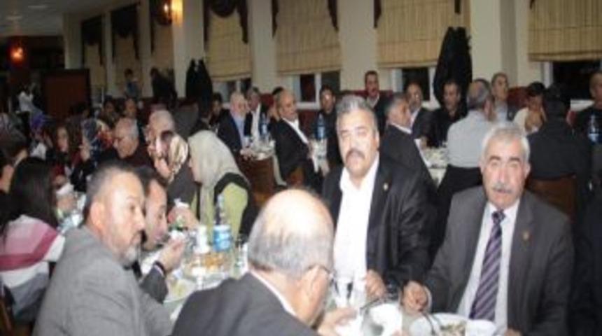 Sorgun Belediye Başkanı Şimşek Yozgat İl Genel Meclis &Uuml;yelerine Yemek Verdi