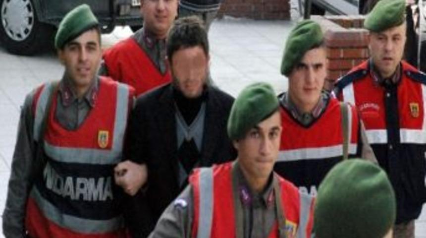 &Uuml;vey Anne Katili Ormanda Yakalandı