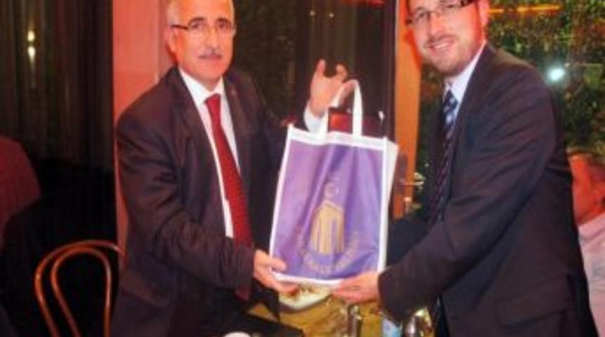 Savaşın Anısına Barış Senfonisi