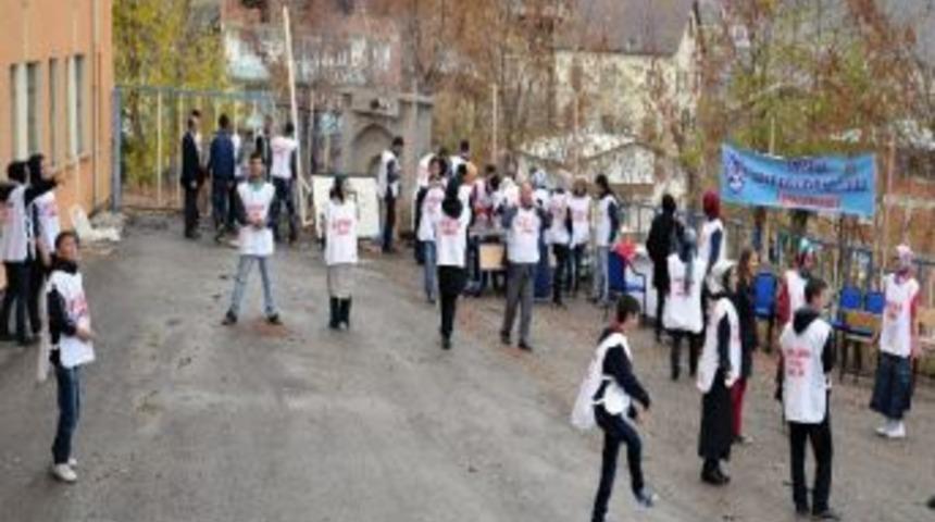 Fatih Anadolu İmam Hatip Lisesinde Hamsi Ş&ouml;leni