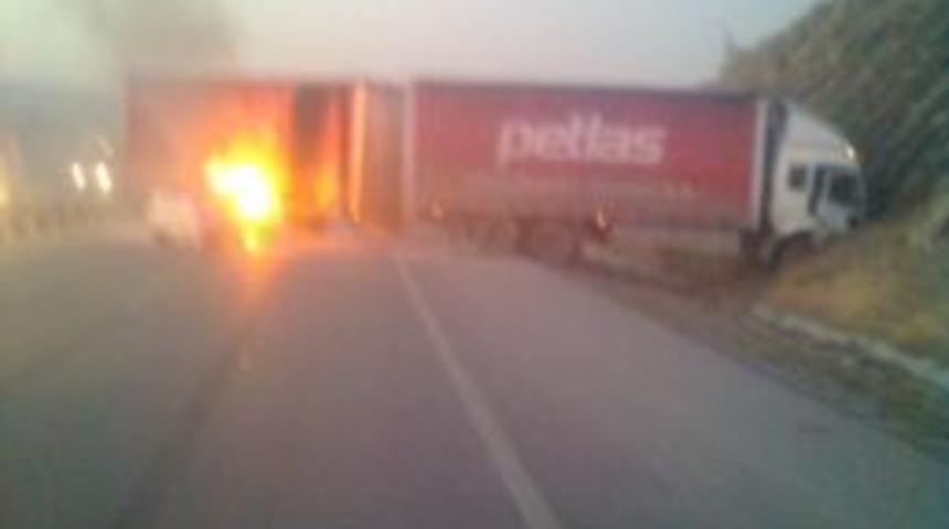 Kırıkkale&rsquo;de Trafik Kazası: 4 Yaralı