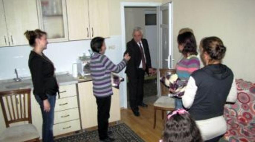 Başkan Keskin, Kadın Sığınma Evi'ni Ziyaret Etti