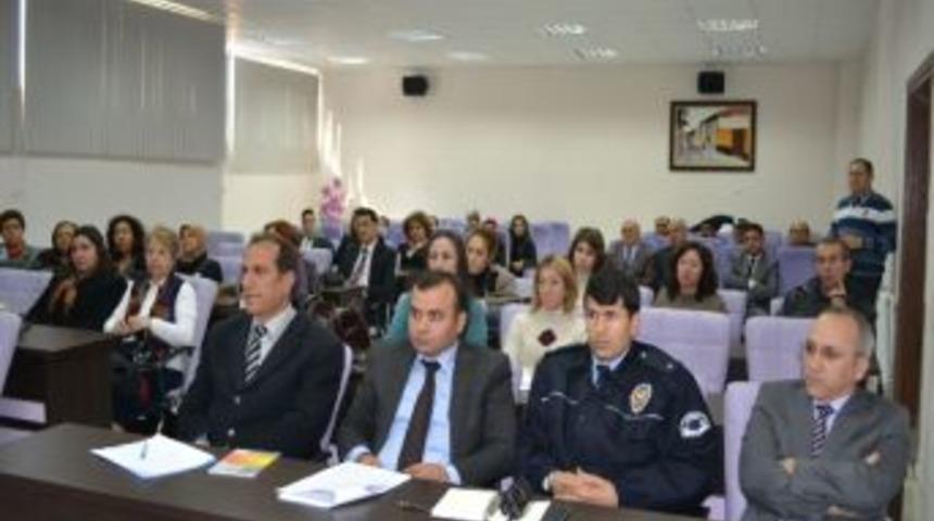 Kula'da "umutlar &Ccedil;i&ccedil;ek A&ccedil;sın" Toplantısı Yapıldı