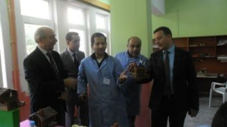 &ldquo;engelleri &Uuml;reterek Aşıyor&rdquo; Projesi